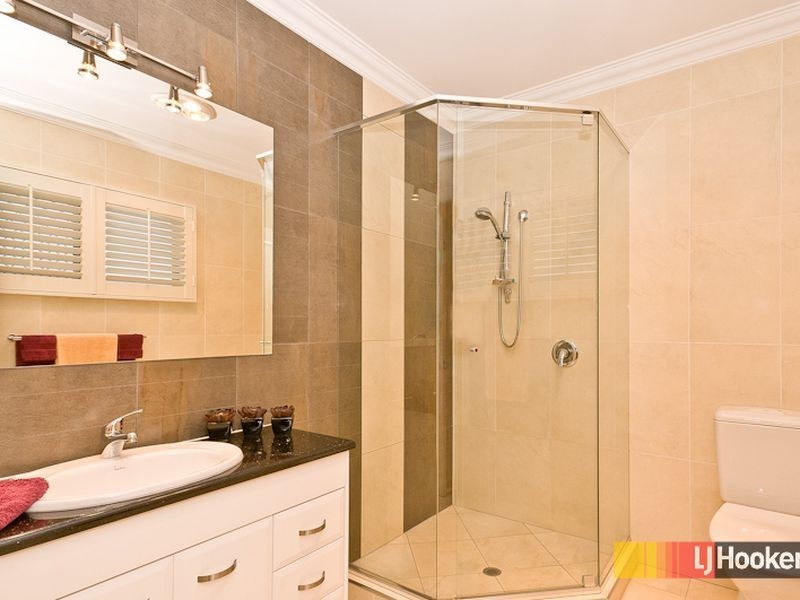 10 Warraba Avenue, Wavell Heights QLD 4012