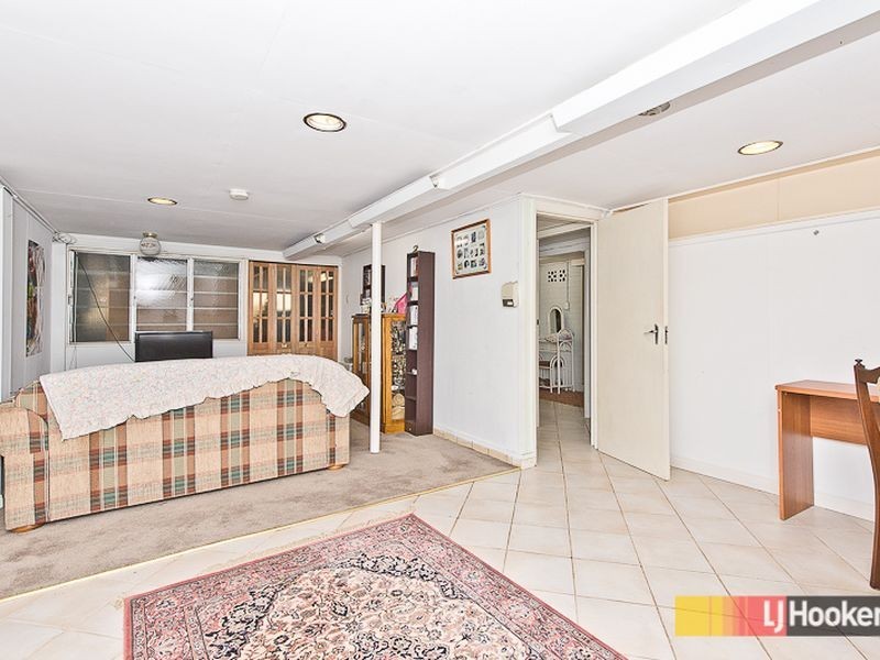 12 Fairlane Street, Chermside West QLD 4032