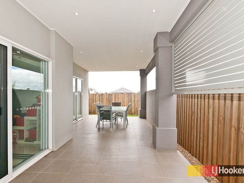 6 Leo Place, Bridgeman Downs QLD 4035