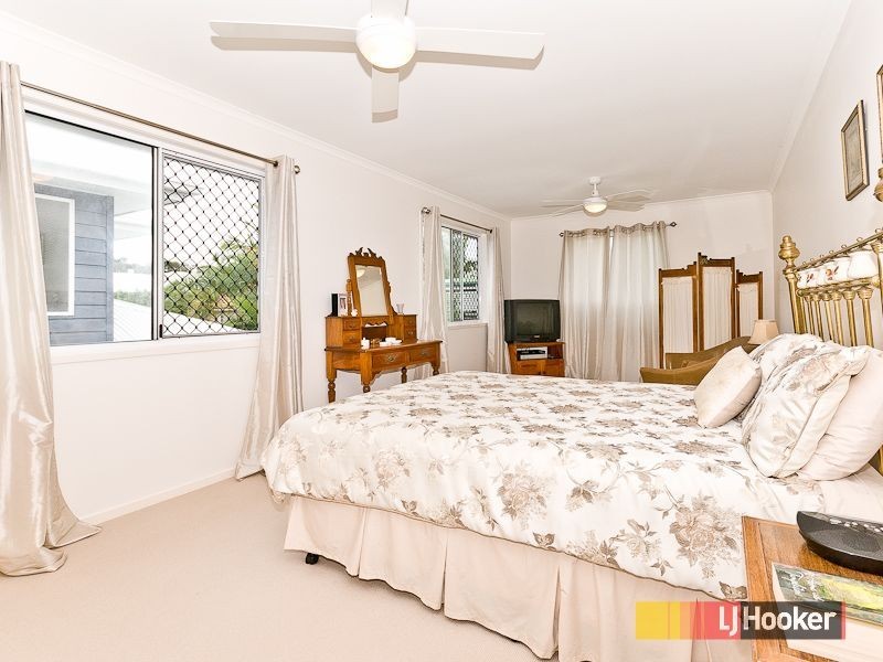 19 Agnes Street, Shorncliffe QLD 4017
