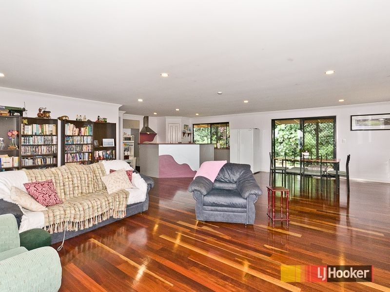 5 Midson Street, Petrie QLD 4502