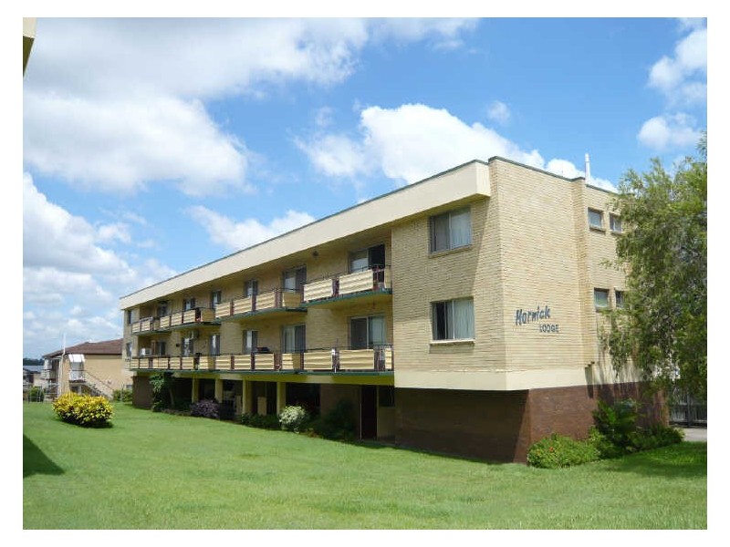 2/30 Leiper Street, Stafford QLD 4053