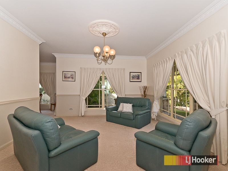18 Whipbird Place, Aspley QLD 4034
