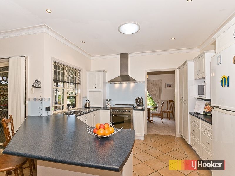 18 Whipbird Place, Aspley QLD 4034