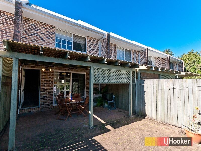 2/5 Bassano Street, Zillmere QLD 4034