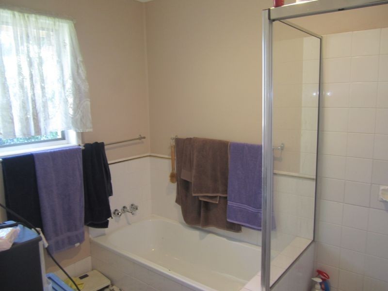 11 Glenside Street, Wavell Heights QLD 4012