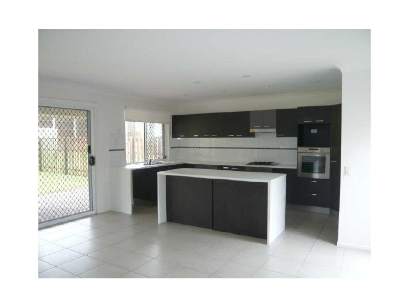52 Waterlily Circuit, Carseldine QLD 4034