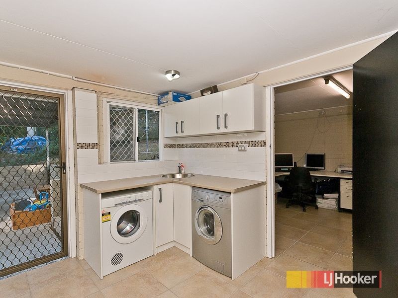 27 Narthanya Street, Chermside West QLD 4032