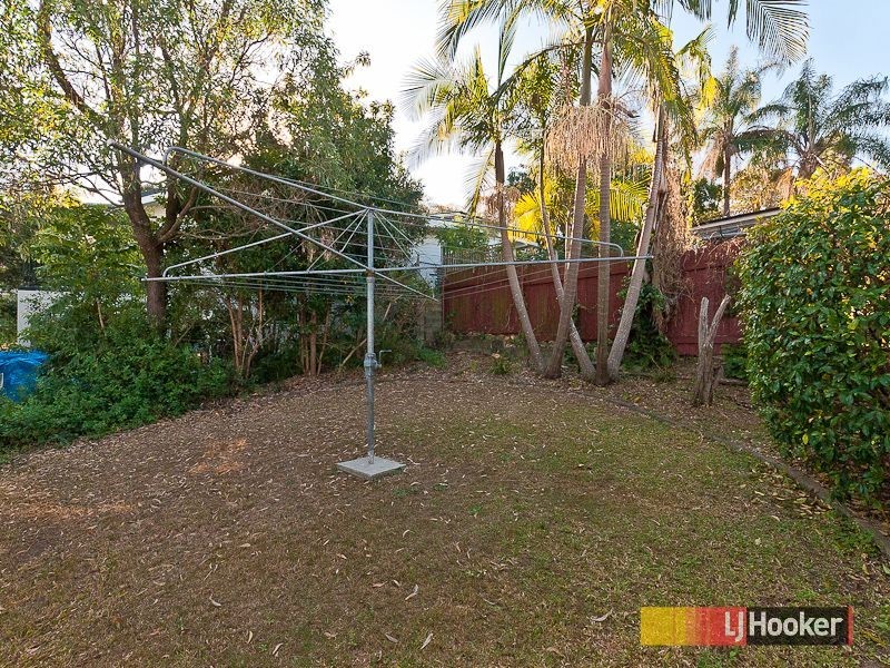 27 Narthanya Street, Chermside West QLD 4032