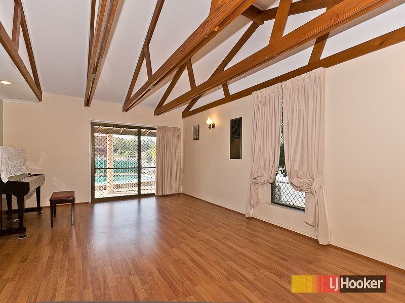 10 Whites Road, Chermside West QLD 4032