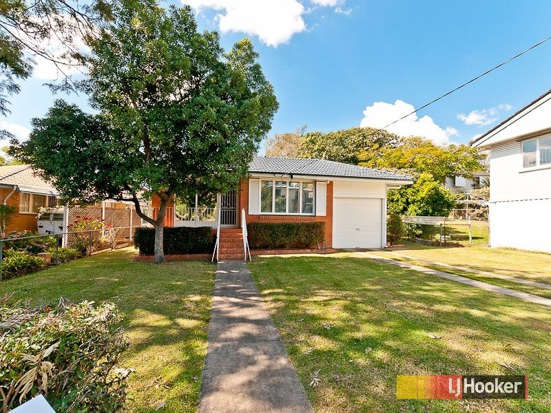 25 Cranbourne Street, Chermside West QLD 4032