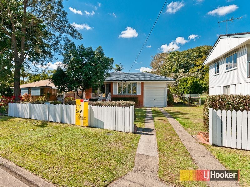 25 Cranbourne Street, Chermside West QLD 4032
