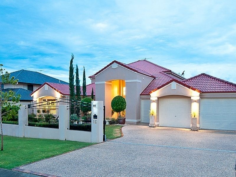 16 Trequanda Place, Bridgeman Downs QLD 4035