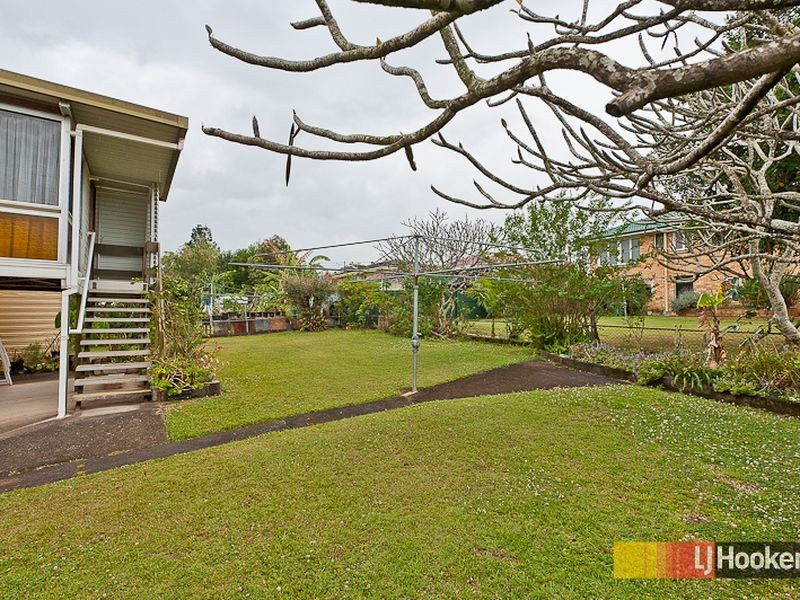 11 Pacific Street, Chermside West QLD 4032