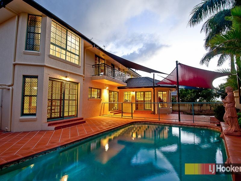 42 Constellation Crescent, Bridgeman Downs QLD 4035