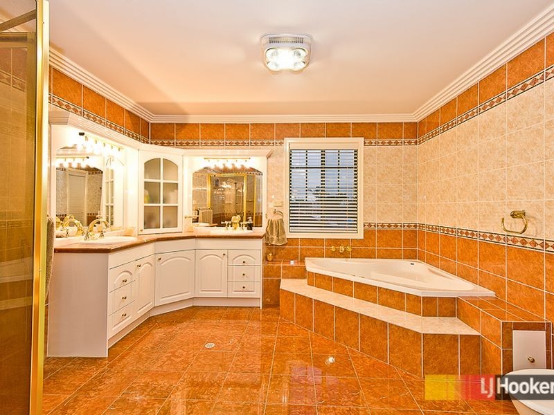 42 Constellation Crescent, Bridgeman Downs QLD 4035