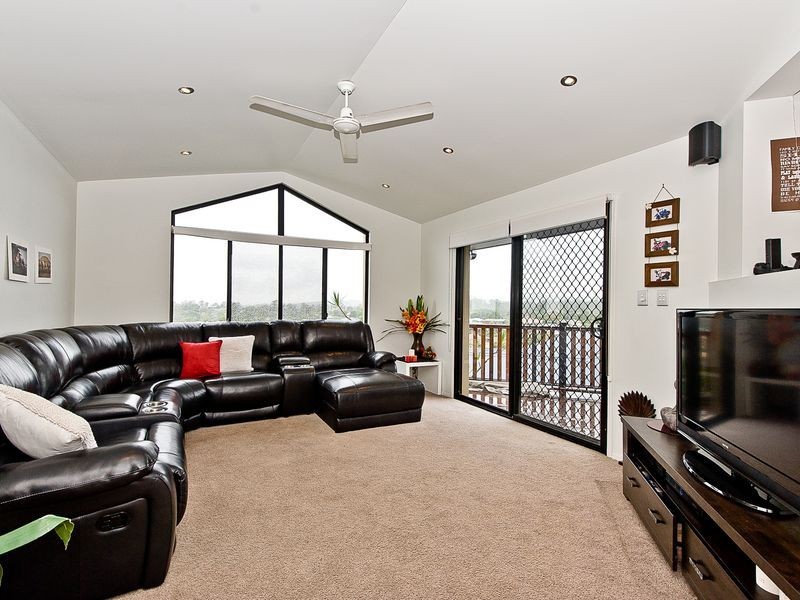 85 Hillenvale Avenue, Arana Hills QLD 4054