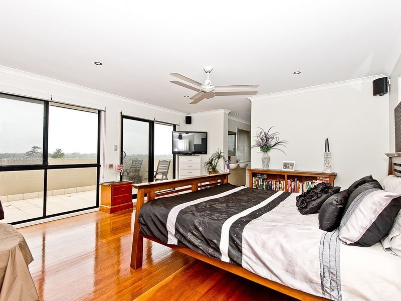 85 Hillenvale Avenue, Arana Hills QLD 4054