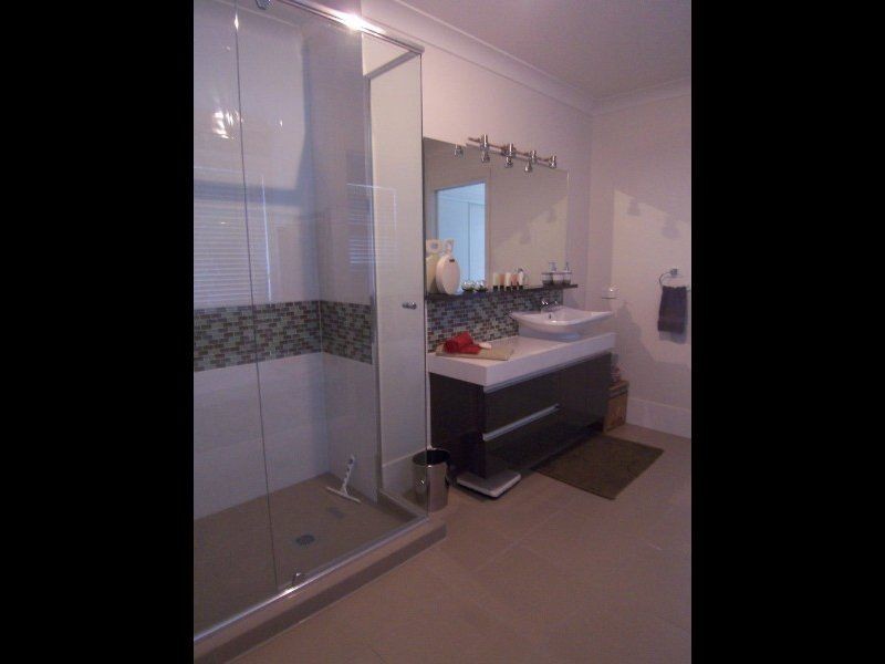 12 Cienna Place, Bridgeman Downs QLD 4035