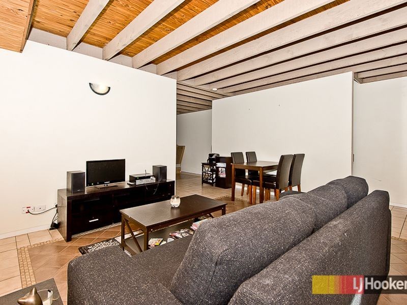 2/11 Balcara Avenue, Carseldine QLD 4034