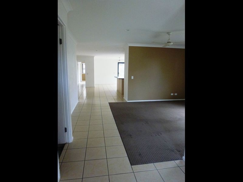 21 Diamond Avenue, Kallangur QLD 4503