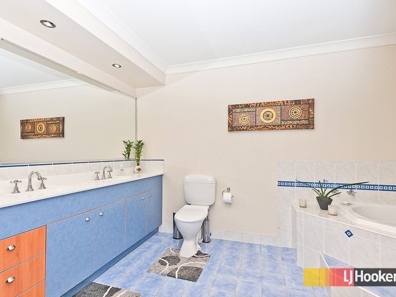 29 Snow Wood Drive, Eatons Hill QLD 4037