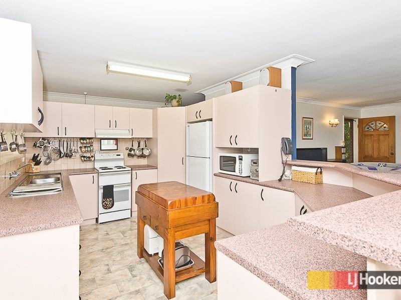 22 Pacific Street, Chermside West QLD 4032