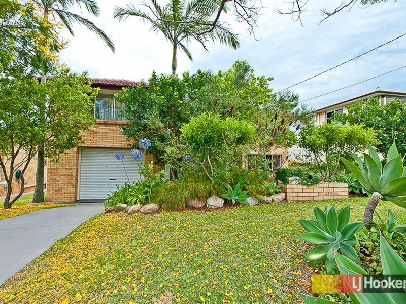 22 Pacific Street, Chermside West QLD 4032