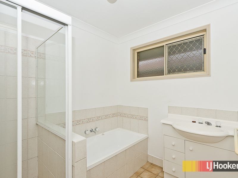 17 Azalea Crescent, Fitzgibbon QLD 4018