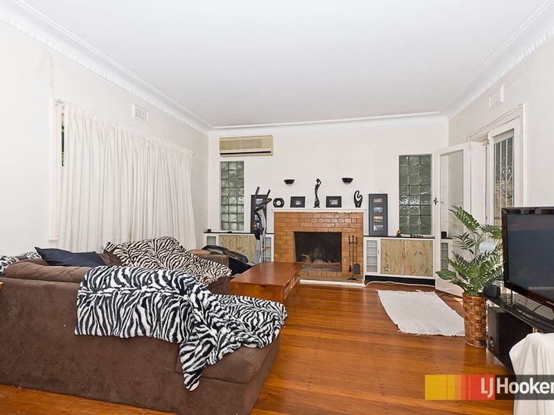 329 Rode Road, Wavell Heights QLD 4012