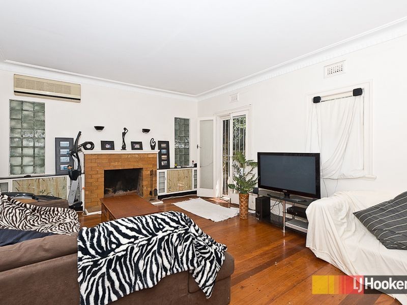 329 Rode Road, Wavell Heights QLD 4012