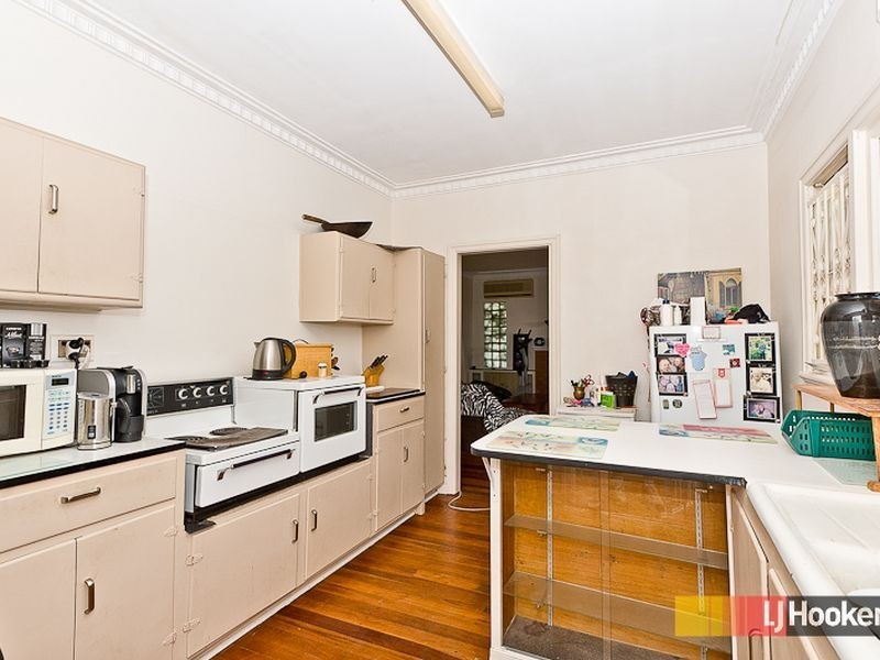 329 Rode Road, Wavell Heights QLD 4012