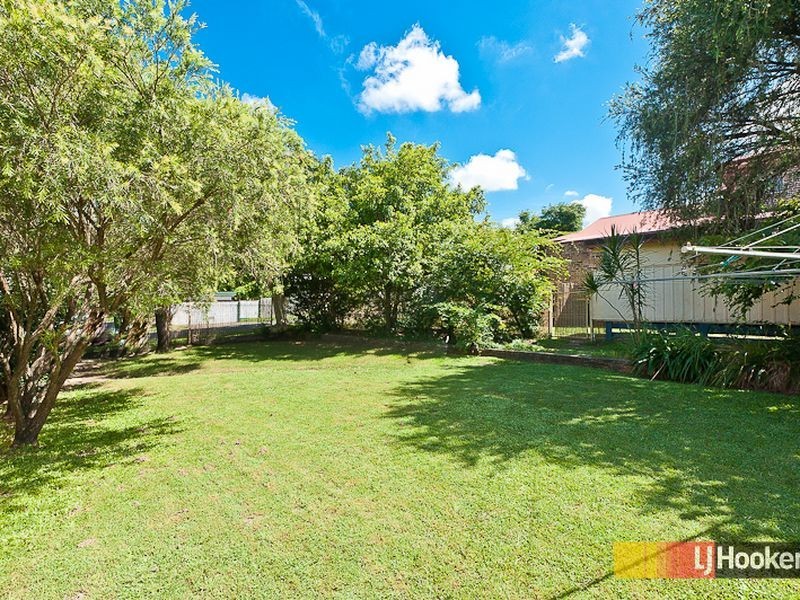 329 Rode Road, Wavell Heights QLD 4012