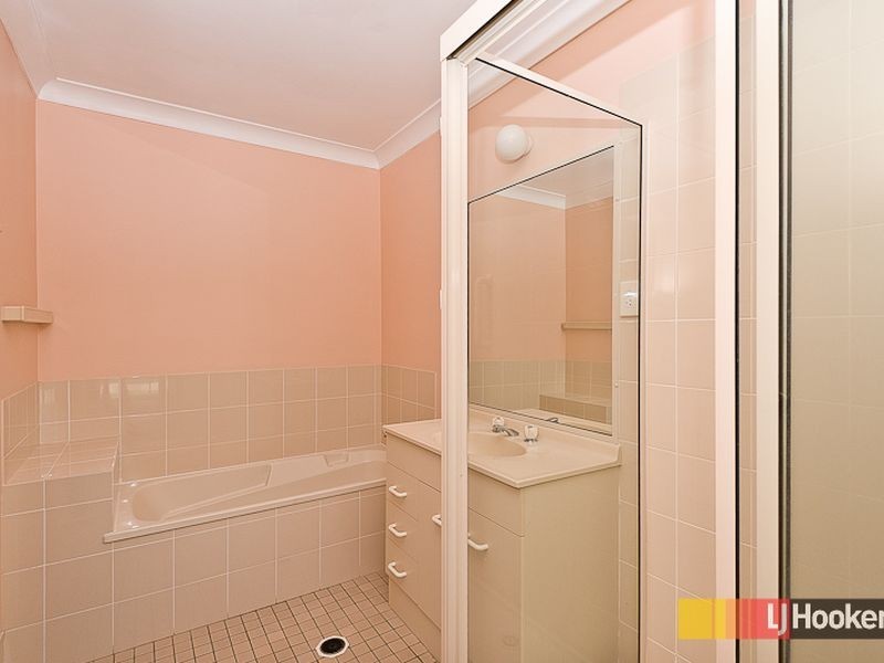 1/5 Rose Crescent, Fitzgibbon QLD 4018