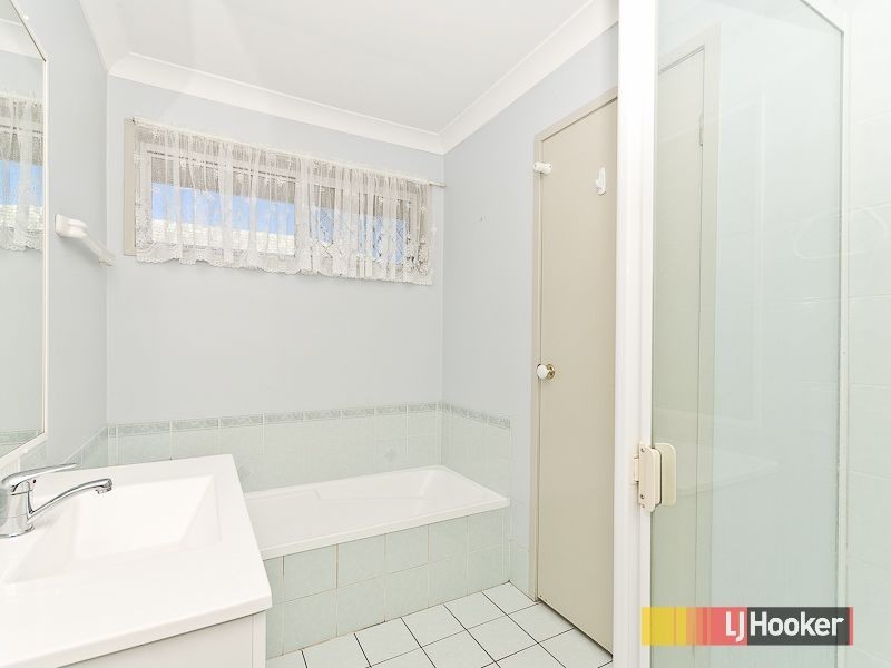 8 Conifer Close, Fitzgibbon QLD 4018