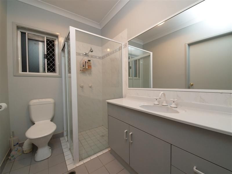 8 Narrabeen Road, Albany Creek QLD 4035