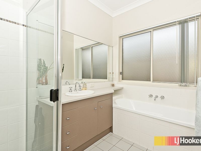 62 Petrie Crescent, Aspley QLD 4034
