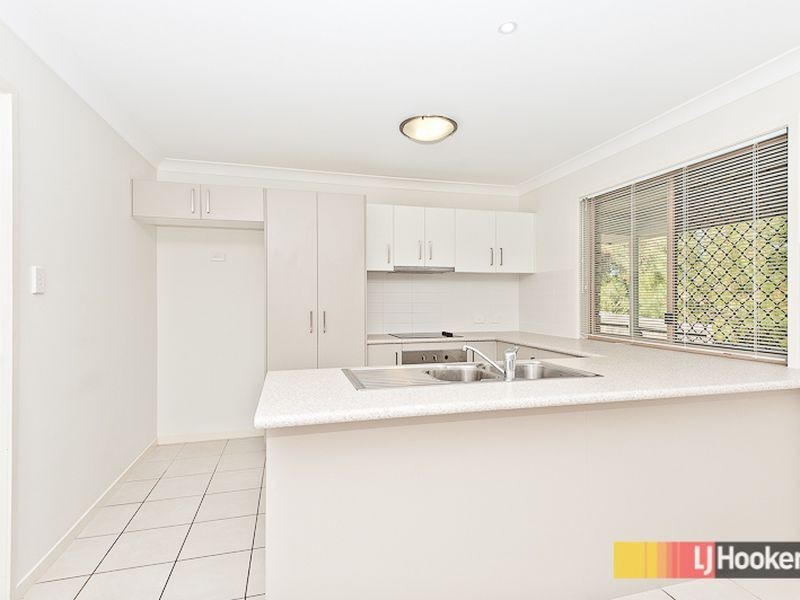 8F Whitman Street, Brighton QLD 4017