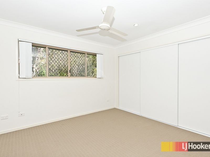 8F Whitman Street, Brighton QLD 4017