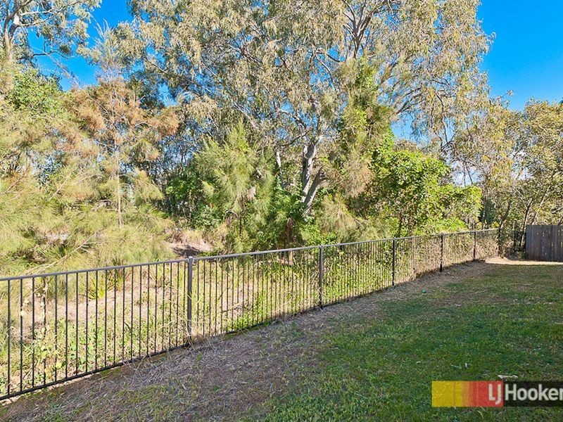 8F Whitman Street, Brighton QLD 4017