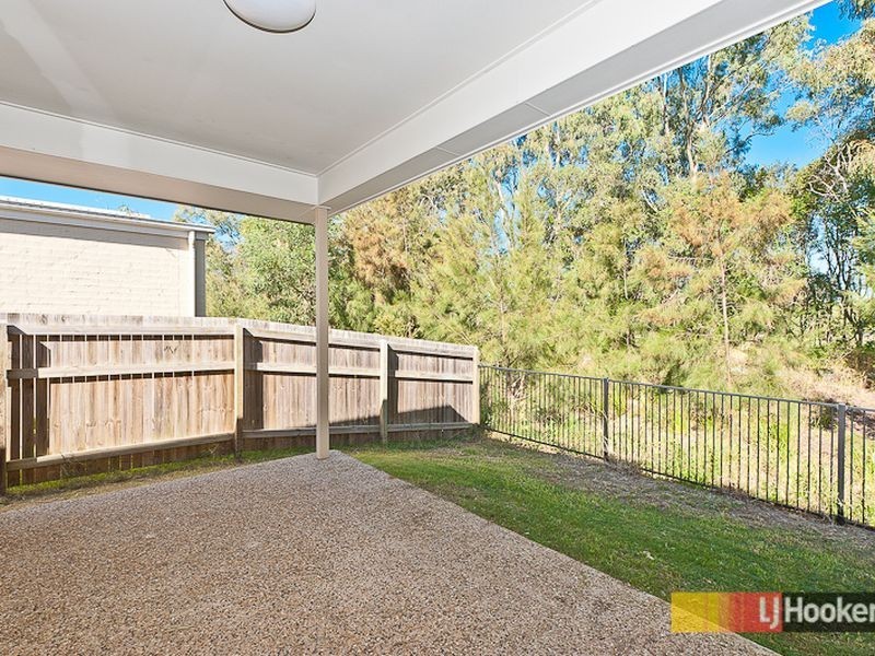 8F Whitman Street, Brighton QLD 4017