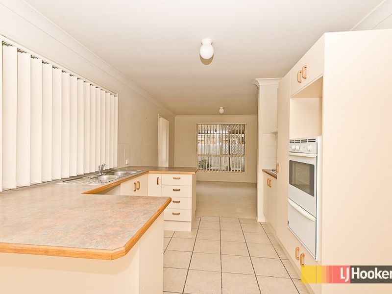 60 Azalea Crescent, Fitzgibbon QLD 4018