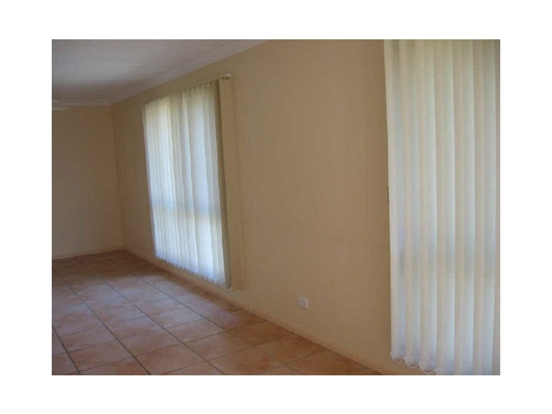 11 Fontayne Street, Aspley QLD 4034