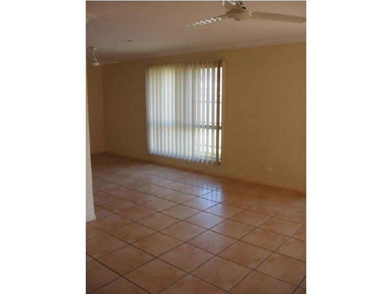 11 Fontayne Street, Aspley QLD 4034