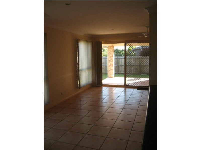 11 Fontayne Street, Aspley QLD 4034