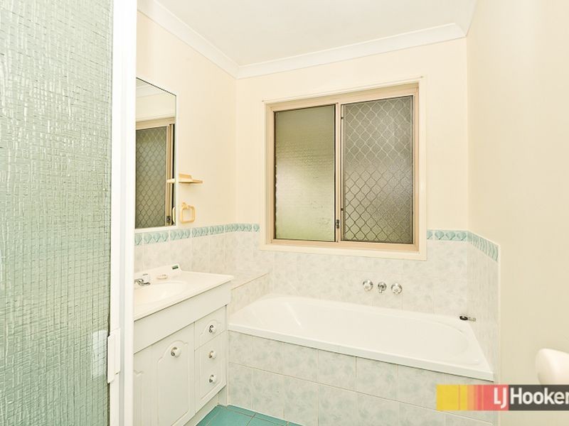 6 Latrobe Street, Fitzgibbon QLD 4018