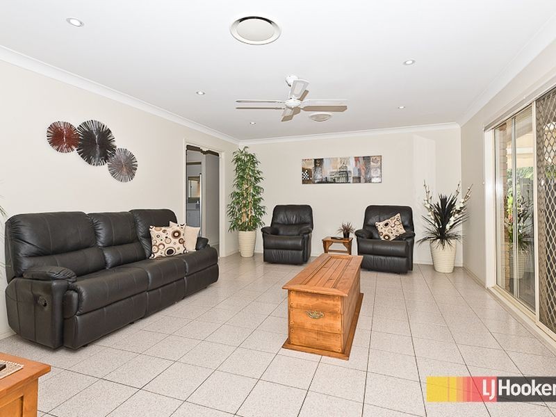 114 Faheys Road West, Albany Creek QLD 4035