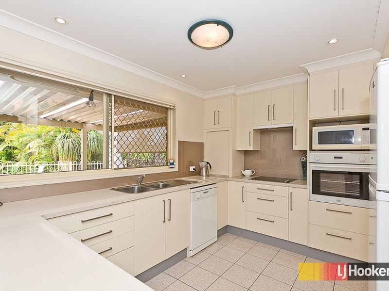 114 Faheys Road West, Albany Creek QLD 4035