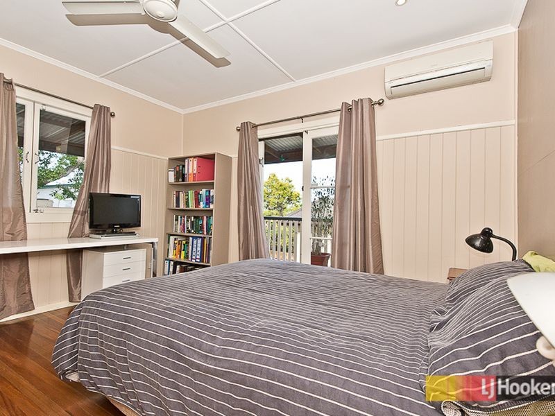 15 Eastbourne Street, Chermside West QLD 4032