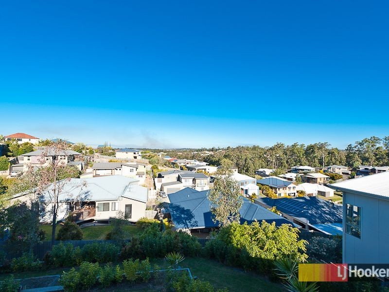 12 Roundelay Court, Eatons Hill QLD 4037